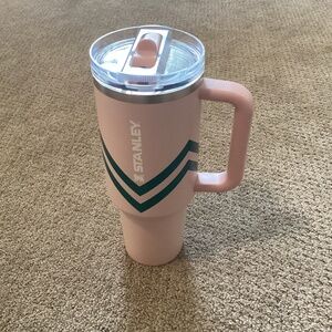 Stanley Quencher Pro Tour Flip Straw Tumbler 40 oz  Peach Whip Chevron